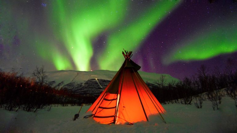 COMPLETE GUIDE TO NORTHERN LIGHTS: WHERE, WHEN, HOW